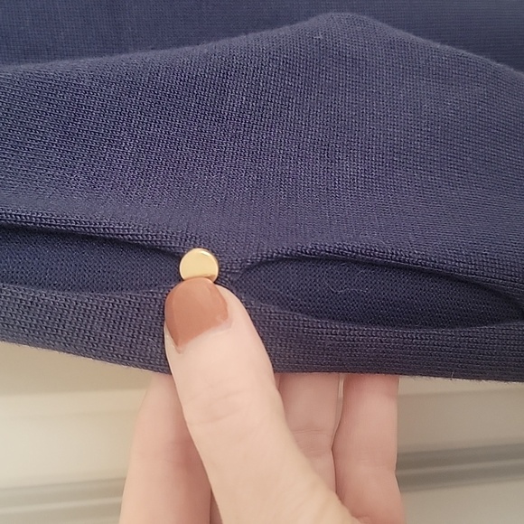 Philosophy Sweater - Picture 4 of 5